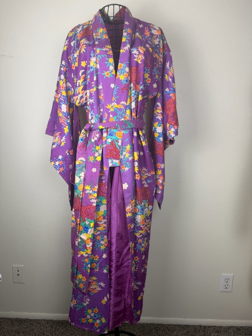 Vintage Handmade Japanese Kimono Purple Floral Single Stitch